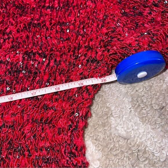 Jeans by Buffalo red sparkly sweater size XL - Picture 5 of 7